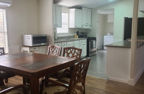 Squaw Valley House | 5Ez Ranch- Silver- entire home with easy drive to Kings Canyon National Park