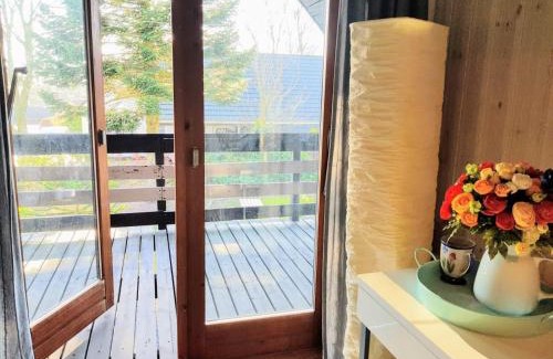 Billund Apartment | 5min walk to LEGO House - two bedrooms on Loft floor with Balcony * with garden