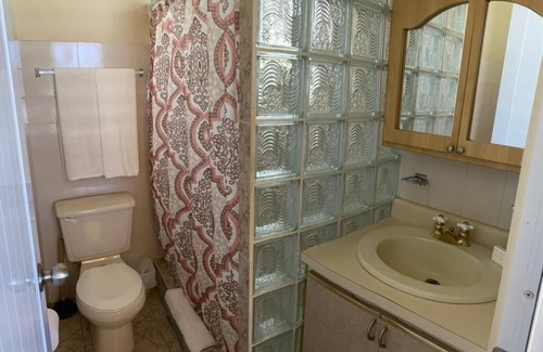 Isabela Apartment | 5mins to the beach. 2nd Floor Tropical Vacation Home