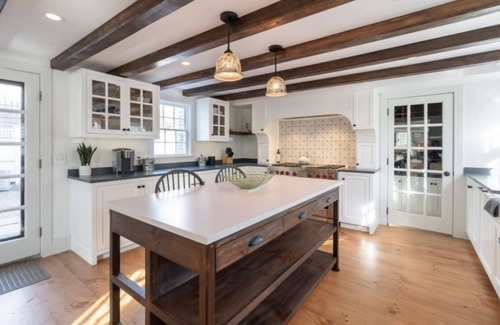 Nantucket Town House | 6 BDR, Pet-friendly, newly remodeled whaling captain’s house downtown Nantucket!