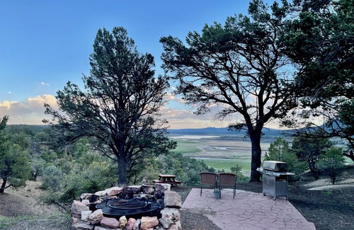 Rutheron House | 6 Bed, 3 Bath Historic Home, Sleeps 20