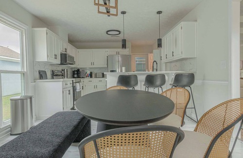 Fortson House | 6-Bed Artistic Home with Game room