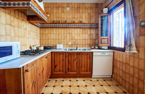 Lucena House | 6 bedroom cozy home in Lucena