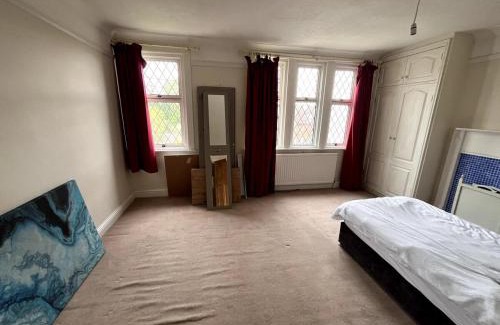 Horspath House | 6 bedroom house - perfect for contractors