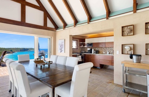 The Valley Villa | 6 BR Villa with Concierge, Amenities, & Pool