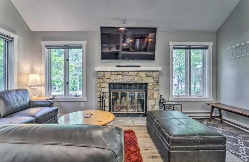 White Haven House | 6 Mi to Lake Harmony Quiet Getaway with Deck!