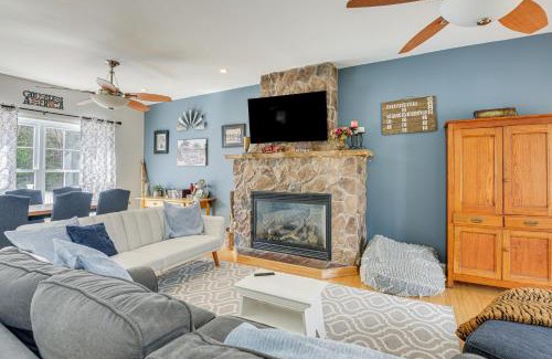 West Dover House | 6 Mi to Mt Snow Nature-View Home with Fire Pit!