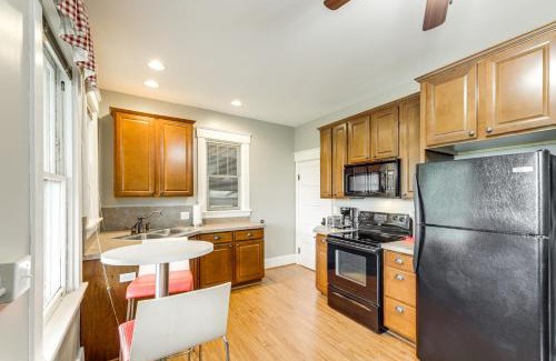 Petersburg House | 6 Mi to Rabbit Hash Rural Home with 2 Porches