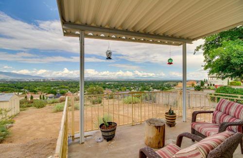 Northwest Heights House | 6 Mi to UNM Albuquerque Family Abode with Views!