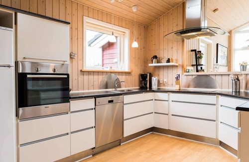 Skaven Strand House | 6 person holiday home in Tarm