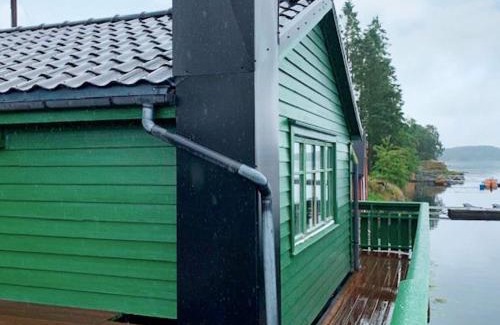 Lindas House | 6 person holiday home in LINDÅS