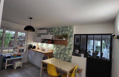 Point Du Jour - Aqueducts Apartment | 6-room apartment, 130m², Lyon 5 Point-du-Jour, sleeps 7-8, quiet, 200m² garden.
