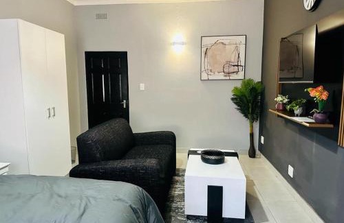 Bezuidenhout Valley House | 6 the Curve Unit 16