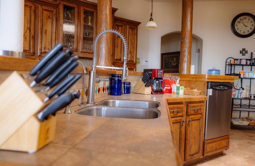 Mesilla Park House | 60-acre custom home with breathtaking views of city of Las Cruces & Organs!