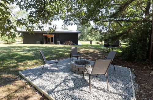 Campobello House | 6000sqft Historical Schoolhouse Home with Indoor Pickleball Sleeps 11