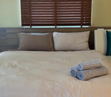 Van Mieu Hotel | 601 Đình Thôn