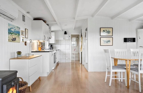 Bjerregard Strand House | 6642 Hvide Sande - Julianevej 112