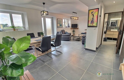 Plougrescant House | 67 m² Gîte ∙ 2 bedrooms ∙ 4 guests