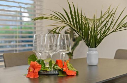 Ballast Point Villa | 6BR Heated Pool + Spa, Gym+ Peloton, Theater, GameRoom