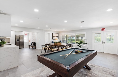 Lighthouse Point House | 6BR Paradise: Pool, Games & Relaxation