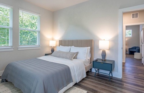 North University House | 6BRM Brand-New Gem Triplex