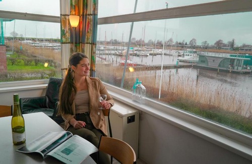 Anjum House | 6pers Happy Summer Lakefront holiday home with Sauna