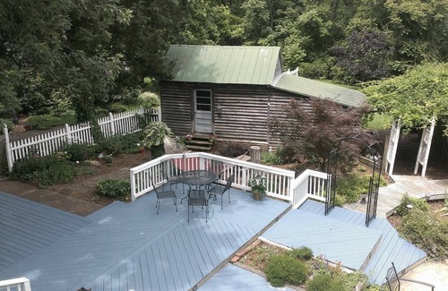 Concord House | 7 BR Manor - Add DIY Wedding 750 dollars, 7th night free ending on a weekday.