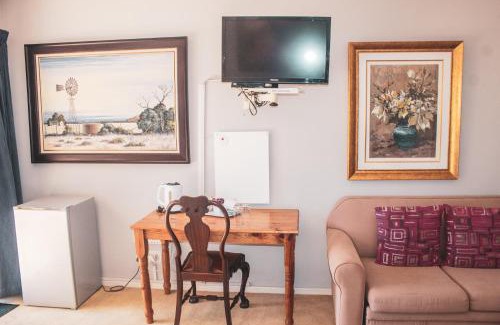Ladismith House | 7 Eland Boutique Guest House