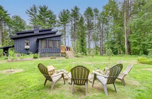 Queensbury House | 7 Mi to Glens Falls Peaceful Retreat with Game Room