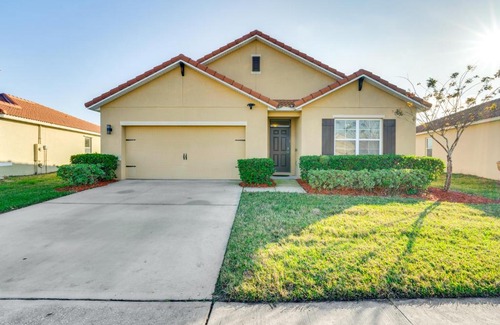 Buena Ventura Lakes House | 7 Mi to USTA Waterfront Tennis House with Yard!