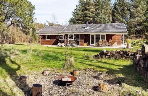 Aalbaek House | 7 person holiday home in lb k