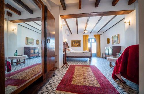 Cocentaina House | 7 Pisos Casa Rural de Pueblo