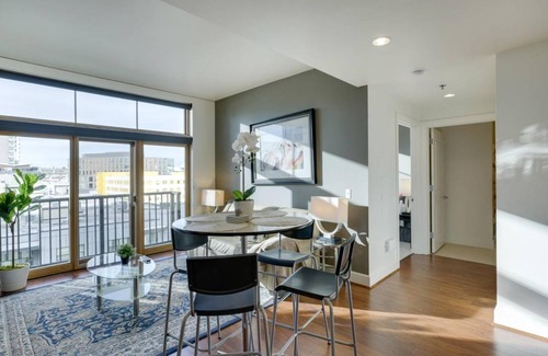 Pearl District Apartment | 70 m² Apartment ∙ 1 bedroom ∙ 4 guests