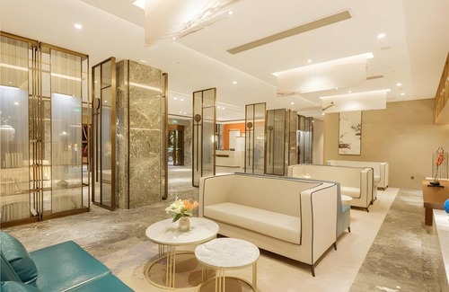 Chengzhong District Hotel | 70 m² Hotel ∙ 2 bedrooms ∙ 10 guests