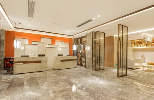 Chengzhong District Hotel | 70 m² Hotel ∙ 2 bedrooms ∙ 10 guests