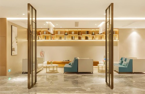 Chengzhong District Hotel | 70 m² Hotel ∙ 2 bedrooms ∙ 10 guests