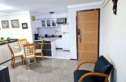 Aldeota Apartment | 70m2, 2 Quartos, 2 Varandas, Cozinha, Serviço e 2 Garagens Privativas e Lazer