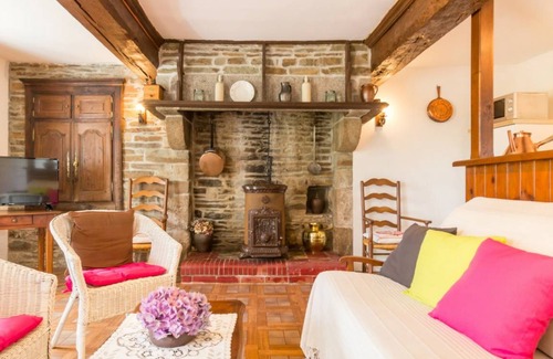 Montaigu-les-Bois Cottage | 72 m² Cabin ∙ 2 bedrooms ∙ 5 guests