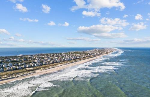 Salvo House | 7214 - Bakin in the Sun by Resort Realty