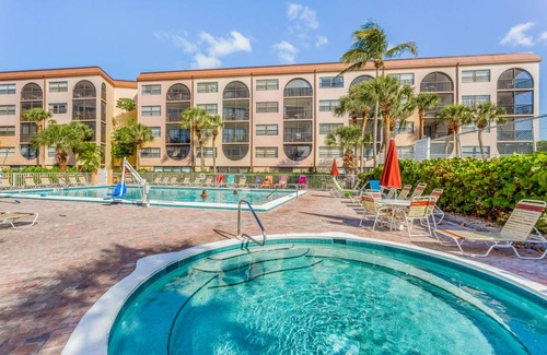 Marco Island Condo | 73 m² Condo ∙ 1 bedroom ∙ 4 guests