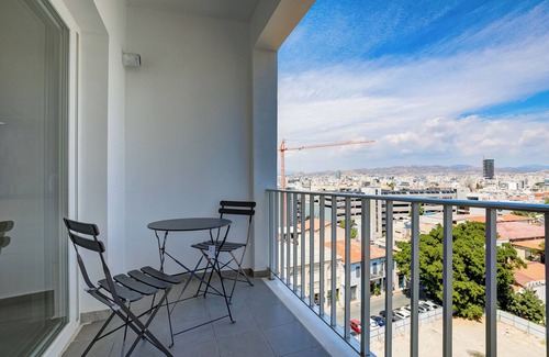 Old Town of Limassol Apartment | 74 Prokymea- Steps from the Sea, Downtown, Balcony