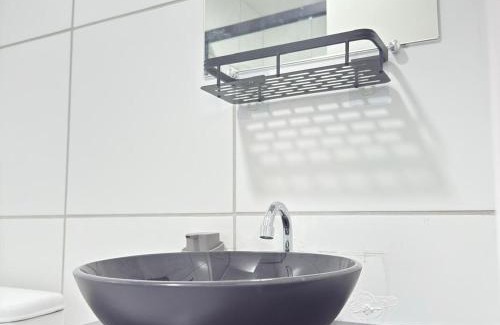 Se Apartment | 74NV Studio Liberdade SP 300 metros Estação Metrô Japão até 03 pessoas