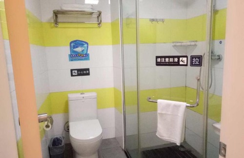 Xixiu District Hotel | 7Days Inn Anshun Tashan Square New Grand Cross