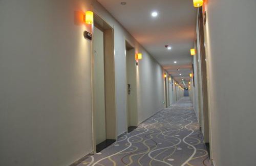Lianchi District Hotel | 7Days Premium Baoding Qingyuan Jianshe North Road Branch
