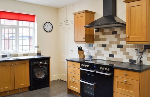 Muston Cottage | 8 bedroom accommodation in Filey