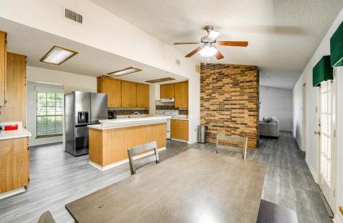 Cross Roads House | 8 Mi to Lewisville Lake Peaceful Countryside Home