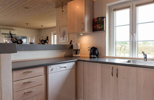 Skaven Strand House | 8 person holiday home in Tarm