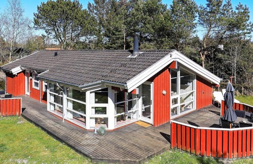 Hou House | 8 person holiday home in Hals