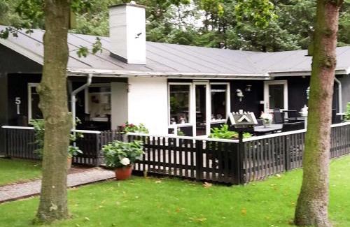 Hou House | 8 person holiday home in Hals-By Traum