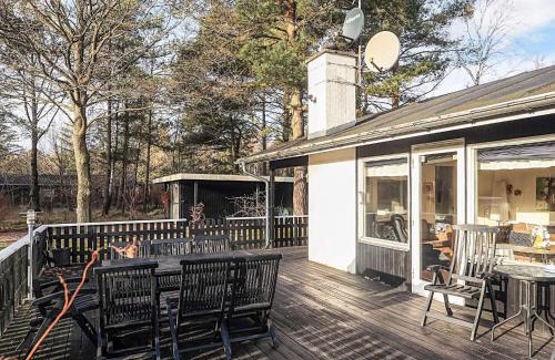 Hou House | 8 person holiday home in Hals-By Traum